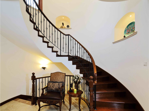 地中海別墅裝修設(shè)計