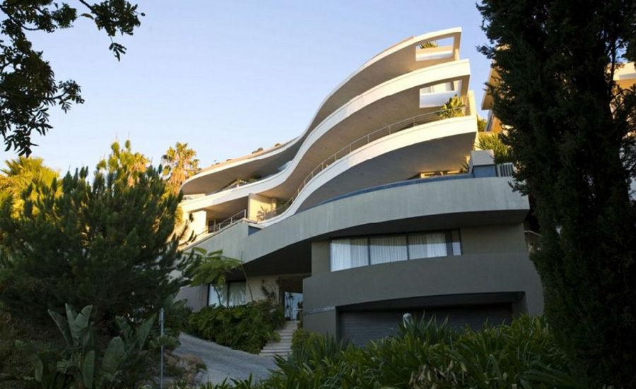 超現(xiàn)代的大海景豪華別